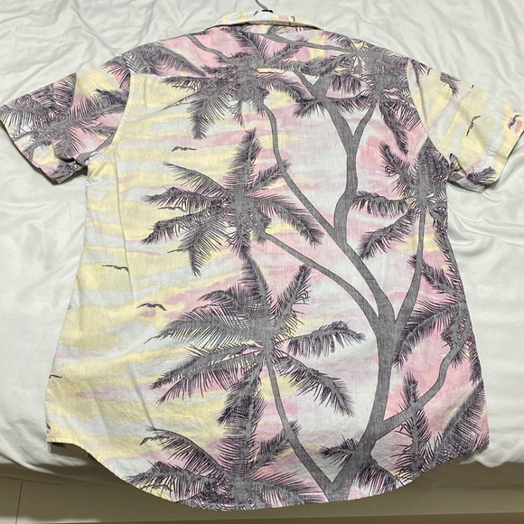 Denim & Flower Ricky Singh Hawaiian button down - Picture 4 of 5